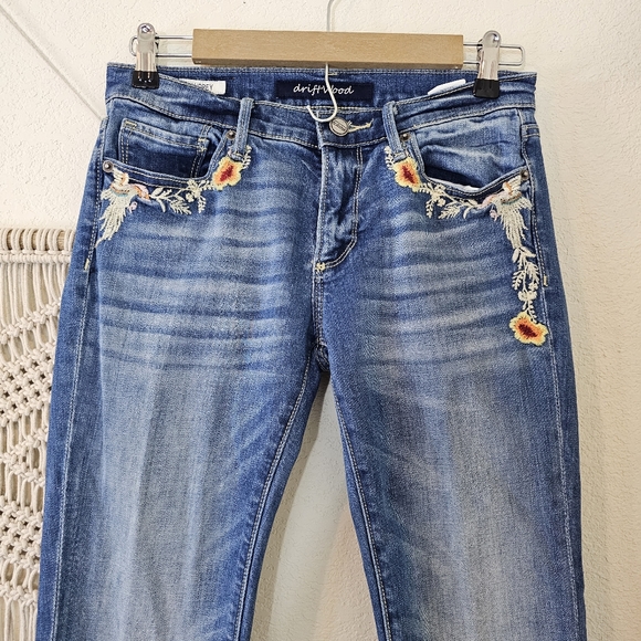DriftWood Audrey Bird Embroidered Straight Leg Jeans! Size 27. - Picture 3 of 12